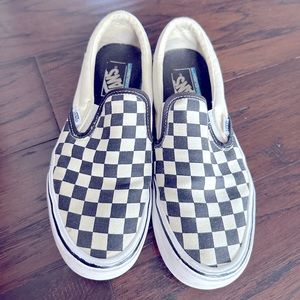 VANS- checkered slip ons -ultra cushion, women’s 8.5